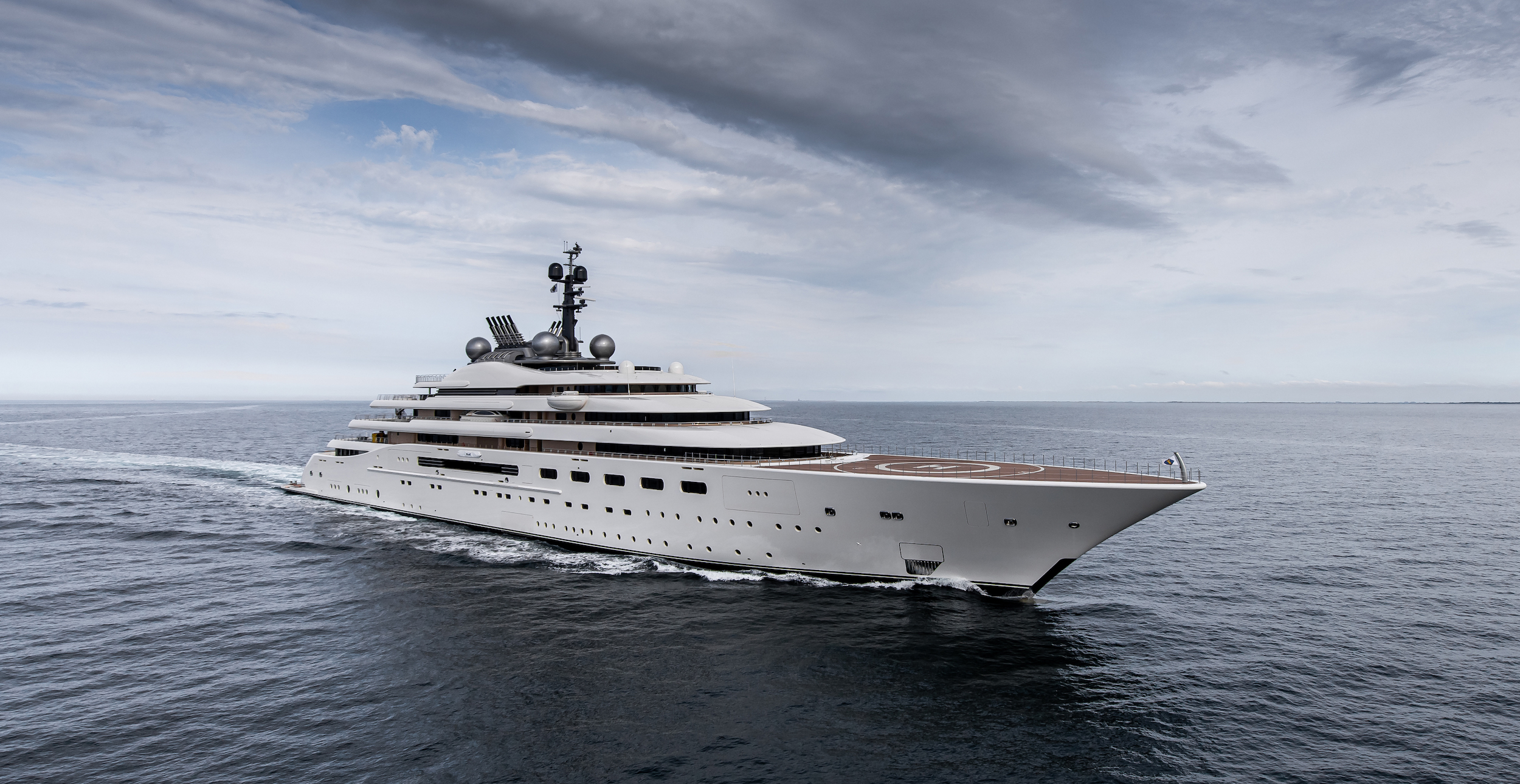 luxury superyacht charters